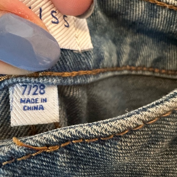 Angel Kiss Heart Patch Blue Jeans Y2K Wide Leg Low Rise Baggy Jeans size 7/28 - Picture 3 of 5